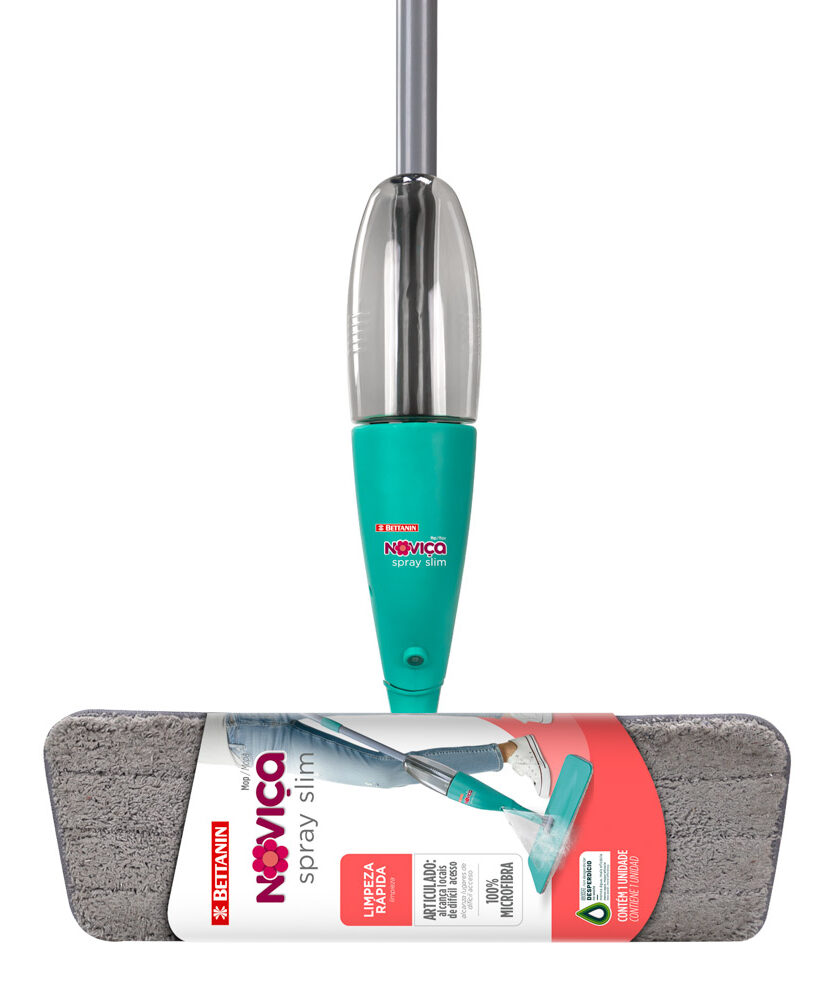 Mop Noviça Spray Slim da Bettanin, com reservatório transparente, cabo cinza e refil de microfibra cinza com a etiqueta do produto