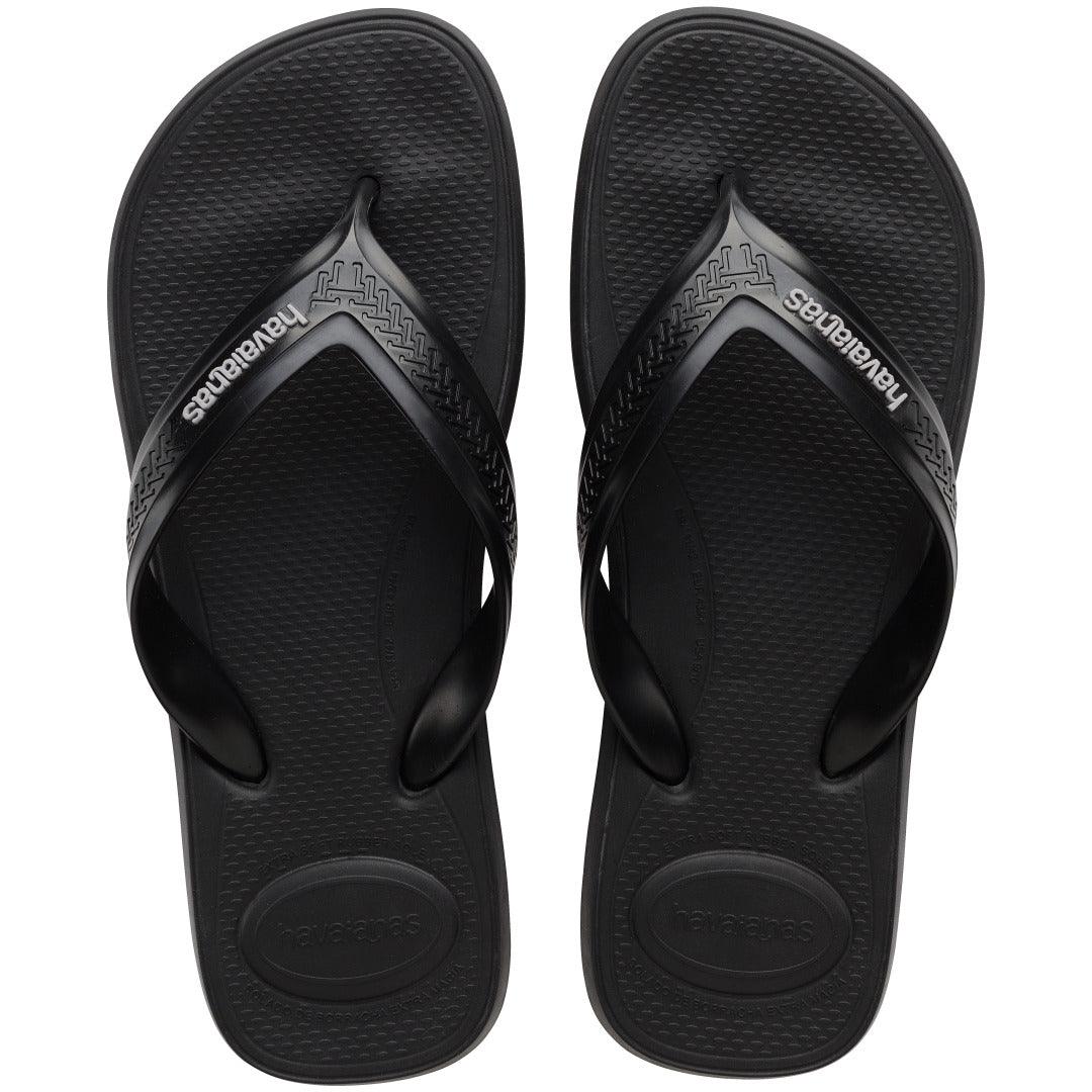 Par de chinelos Havaianas Top Max Comfort preto, com tiras largas e solado anatômico